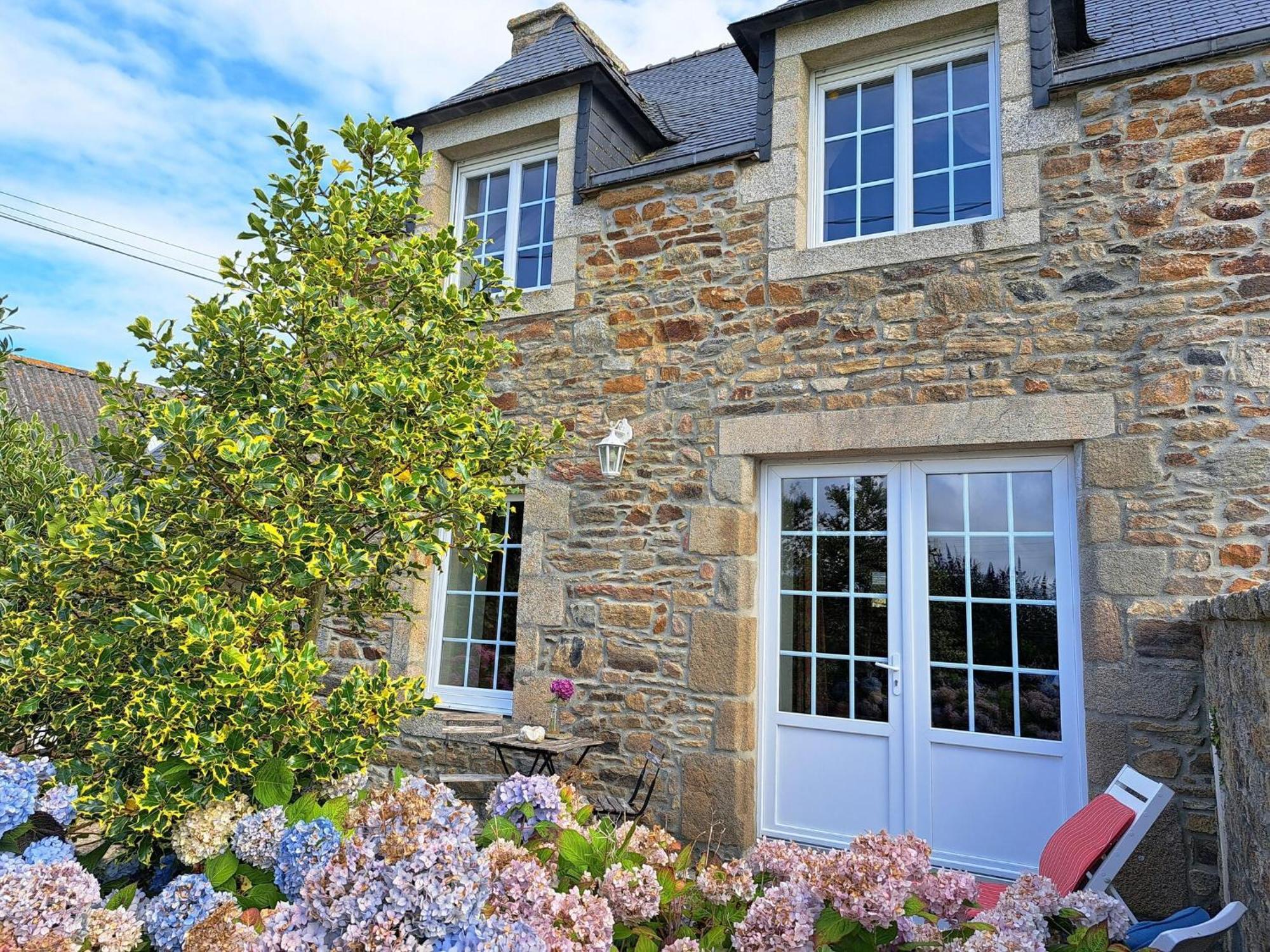 Natural Stone House Close To The Sea, Lannilis 外观 照片