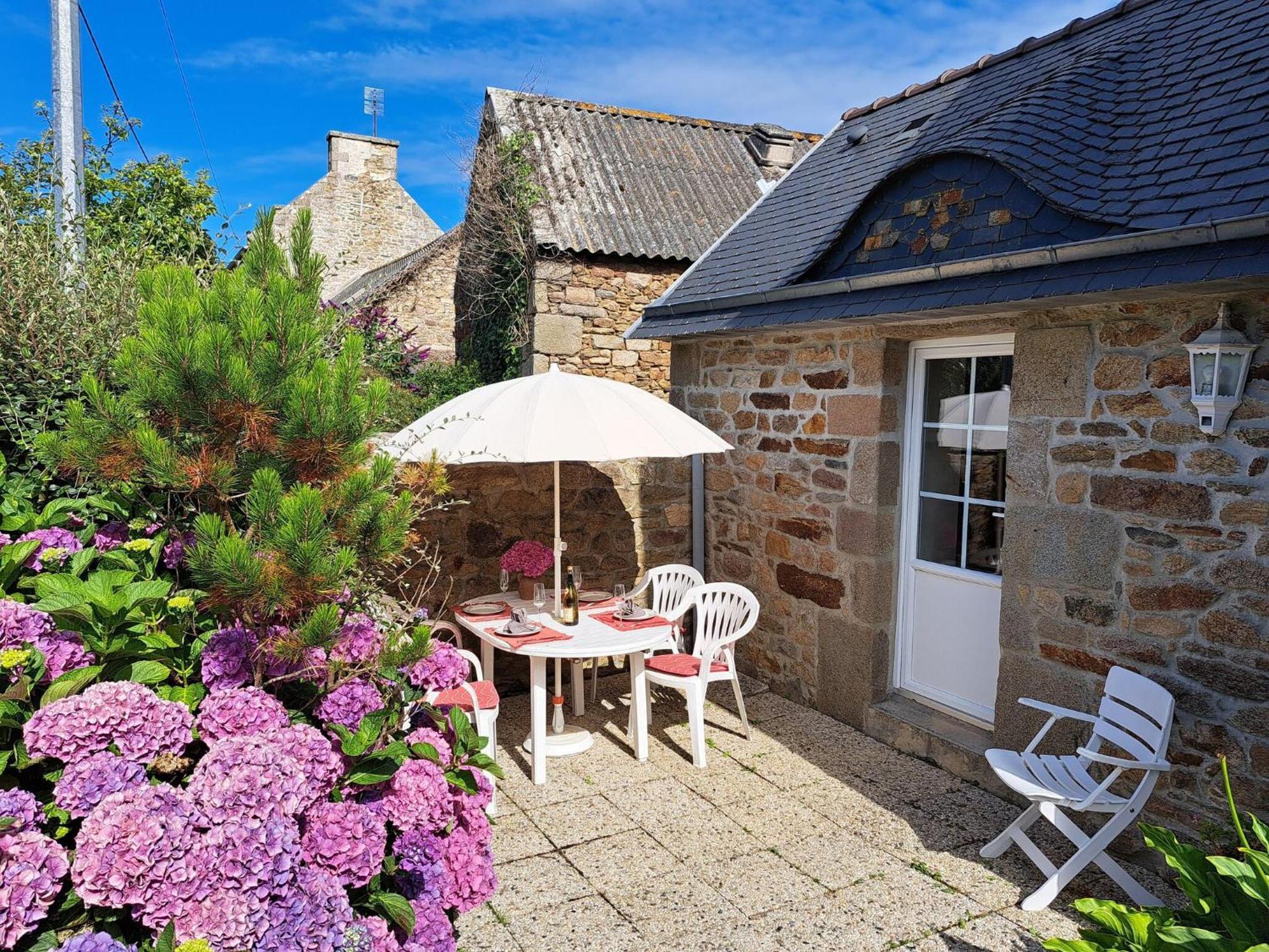 Natural Stone House Close To The Sea, Lannilis 外观 照片